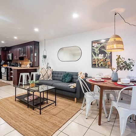 Basement Suite With Private Patio In Davenport Торонто Экстерьер фото